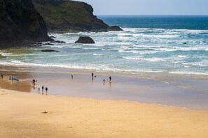 Beach - 4 Bed in St. Mawgan (oc-p00610) (Saint Mawgan)