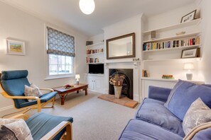 Living area - 3 Bed in Southwold (oc-hopco) (Southwold)