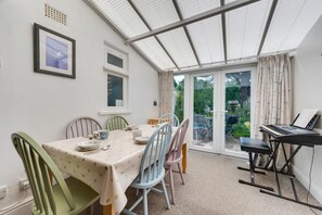 Dining - 2 Bed in Westleton (oc-gors) (Westleton)