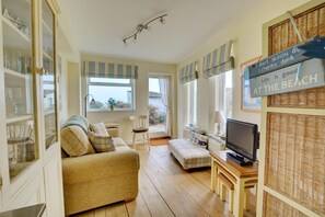 Living area - 3 Bed in Overstrand (oc-1795) (Overstrand)