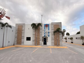 Front of property - Hotel las Vegas (Matamoros)