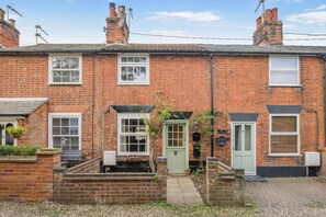 Exterior - 2 Bed in Beccles (oc-d33611) (Beccles)