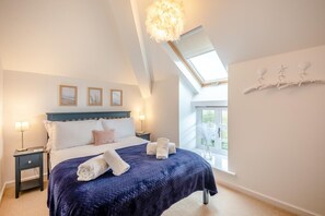 2 bedrooms, iron/ironing board, travel cot, free WiFi - 2 Bed in Waren Mill (oc-p33560) (Waren Mill)