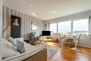 TV - 2 Bed in Penally (oc-pw9077) (Penally)