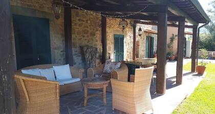 Casale Pievevecchia – Rustic Elegance Near Santa Fiora and Hot Springs