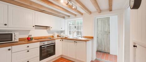 Microwave, oven, cookware/dishes/utensils