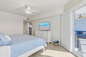 3 bedrooms, iron/ironing board, free WiFi, bed sheets - 🏖️Gorgeous Nature Views | Large Private Balcony | Oceanwalk 17-303🏖️ (New Smyrna Beach)
