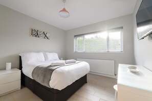 Iron/ironing board, free WiFi, bed sheets - 4 Bed in Saundersfoot (oc-493314) (Saundersfoot)