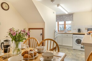 Dining - 2 Bed in Whitwell (oc-r33497) (Whitwell)