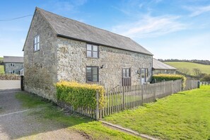 Exterior - 2 Bed in Whitwell (oc-r33497) (Whitwell)
