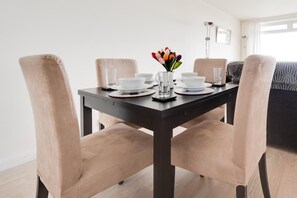 Dining - 1 Bed in Langland (oc-hh1423) (Newton)