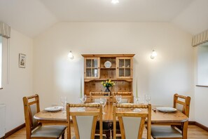 Dining - 3 Bed in Whitwell (oc-h33498) (Whitwell)