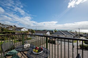 Outdoor dining - 2 Bed in Praa Sands (oc-10clip) (Praa Sands)