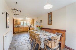 Dining - 4 Bed in Builth Wells (oc-39461) (Cilmery)