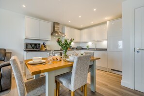 Dining - 2 Bed in Tintagel (oc-p33627) (Tintagel)