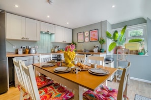 Dining - 3 Bed in Wotton-under-Edge (oc-l33488) (Wotton-under-Edge)