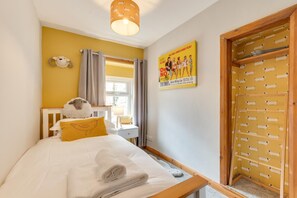Fer et planche à repasser, lit de bébé portatif, accès au Wi-Fi (inclus)