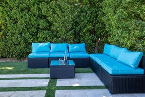 Terrace/patio - Haus of Tranquility - Desert Pool Retreat (Palm Springs)