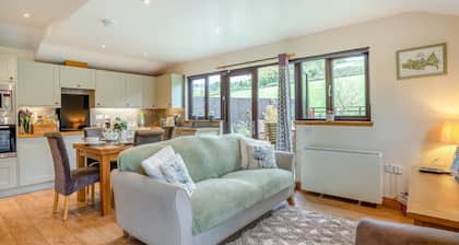 2 Bed in Brecon (oc-r33603)