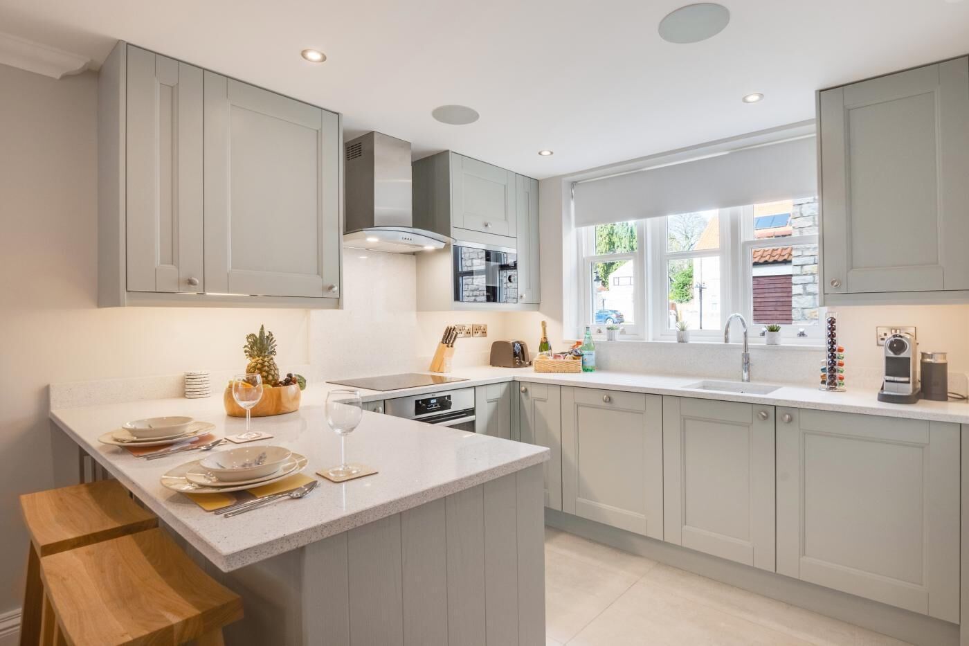 ميكروويف، فرن، غسالة أطباق، مستلزمات طهي/أطباق/أوعية