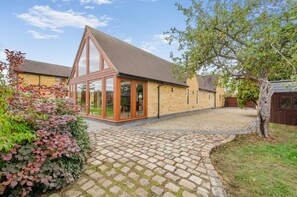 Exterior - 2 Bed in Upper Quinton (oc-p33608) (Mickleton)