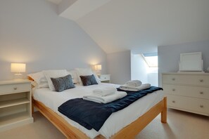 Iron/ironing board, travel cot, free WiFi, bed sheets - 3 Bed in Beadnell (oc-566714) (Swinhoe)