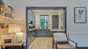 Private kitchen - 4 Bed in Brixham (oc-h33642) (Brixham)