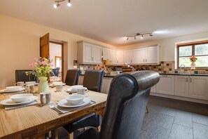 Dining - 3 Bed in Machynlleth (oc-21015) (Machynlleth)