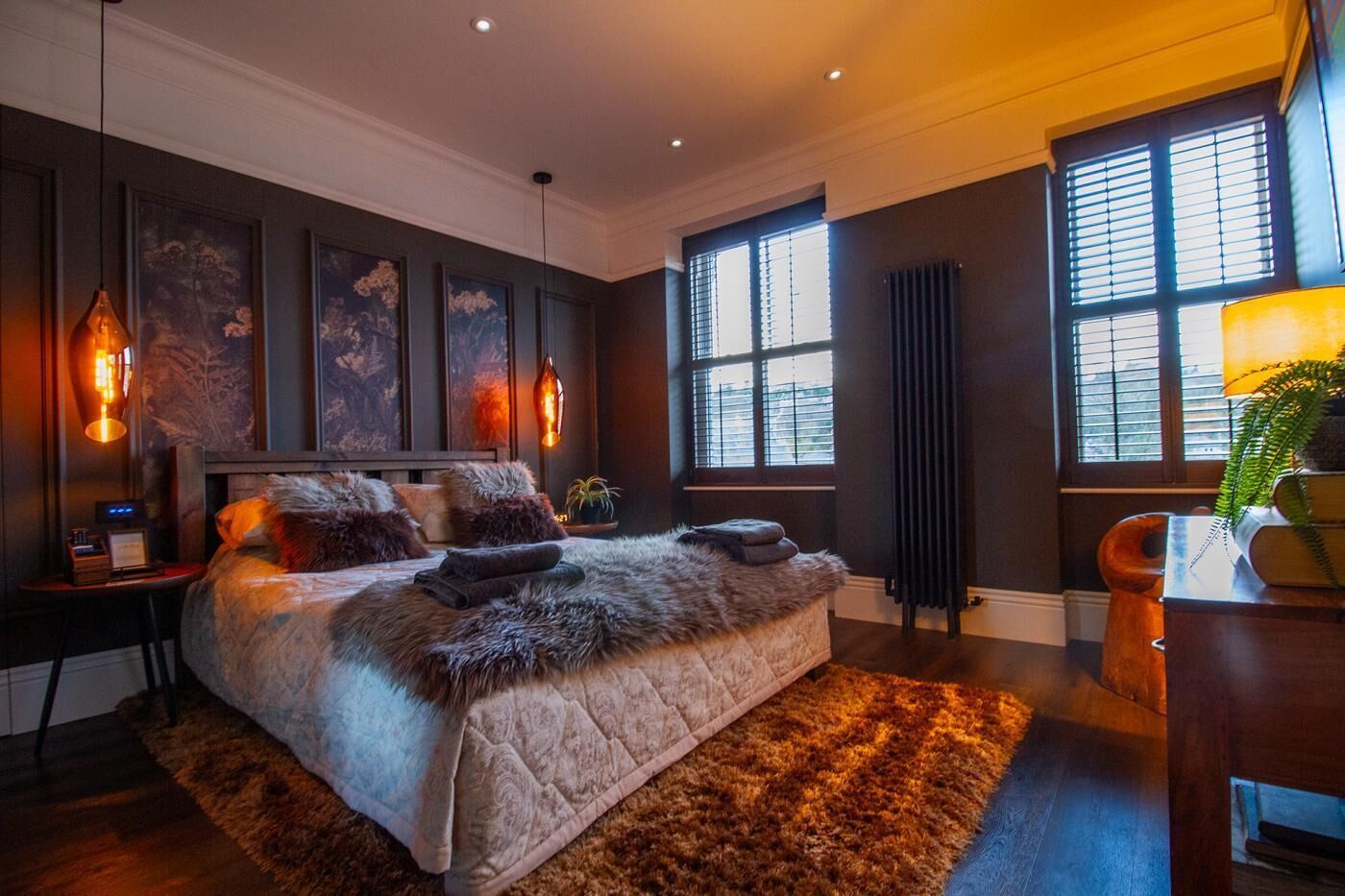 واي فاي مجانًا وملاءات أسرّة