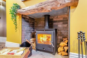 Interior - 1 Bed in Holmfirth (oc-c33380) (Holmfirth)