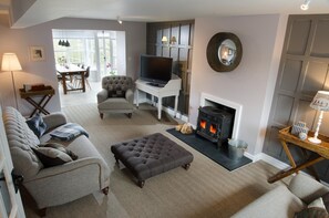 Fireplace - 3 Bed in Barbon (oc-b33652) (Barbon)