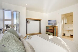 Iron/ironing board, free WiFi, bed sheets - 2 Bed in Amble (oc-566805) (Amble)