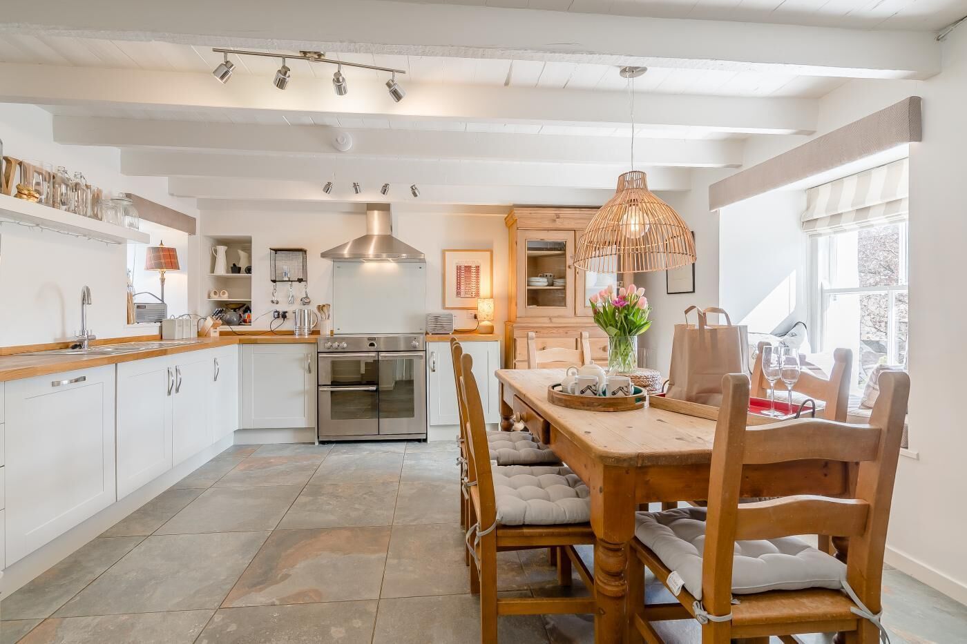 微波爐、焗爐、高腳椅、廚房用具/餐具/器皿