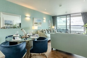 Interior - 2 Bed in Torquay (oc-a33462) (Torquay)