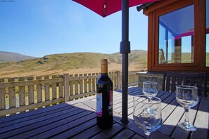Terrace/patio - 3 Bed in Aberystwyth (oc-492516) (Aberhosan)