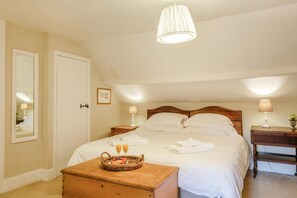 Room - 3 Bed in Calbourne (oc-g33538) (Calbourne)