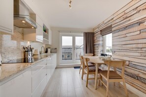 Microwave, oven, dishwasher, high chair - 2 Bed in Seahouses (oc-565751) (Seahouses)