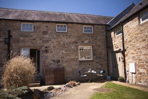 Exterior - 3 Bed in Nr Beadnell (oc-566800) (Beadnell)