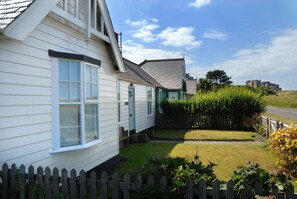 Exterior - 4 Bed in Bamburgh (oc-566409) (Bamburgh)