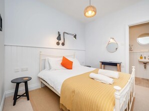 Iron/ironing board, free WiFi, bed sheets - 1 Bed in Sheringham (oc-n33618) (Sheringham)