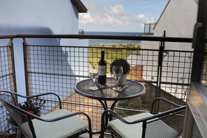 Outdoor dining - 2 Bed in Seahouses (oc-566411) (Seahouses)