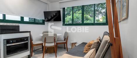 Deluxe Apartment | Living area