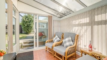 Fernseher, Kamin