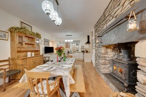 Dining - 4 Bed in Betws-y-Coed (oc-49049) (Betws-y-coed)