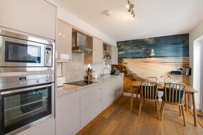 Microwave, oven, dishwasher, high chair - 2 Bed in Seahouses (oc-566399) (Seahouses)