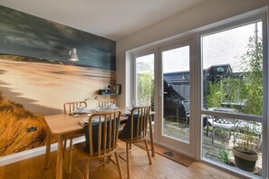 Dining - 2 Bed in Seahouses (oc-566399) (Seahouses)