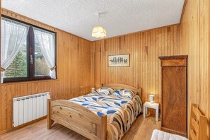 Strykejern/-brett og sengetøy
