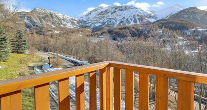 Apartment 'Orcières Village' with Mountain View and Balcony