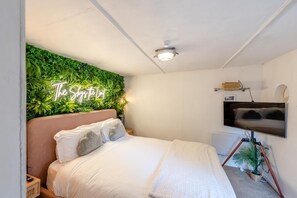 1 bedroom, free WiFi, bed sheets
