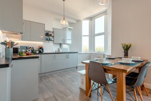 Microonde, forno, lavastoviglie, pentole/stoviglie/utensili